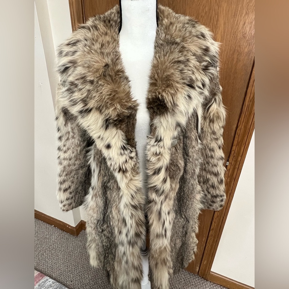 Vintage Fur Coat - Picture 3 of 8